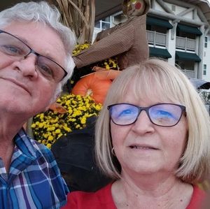 Meet your Posher, Sharon